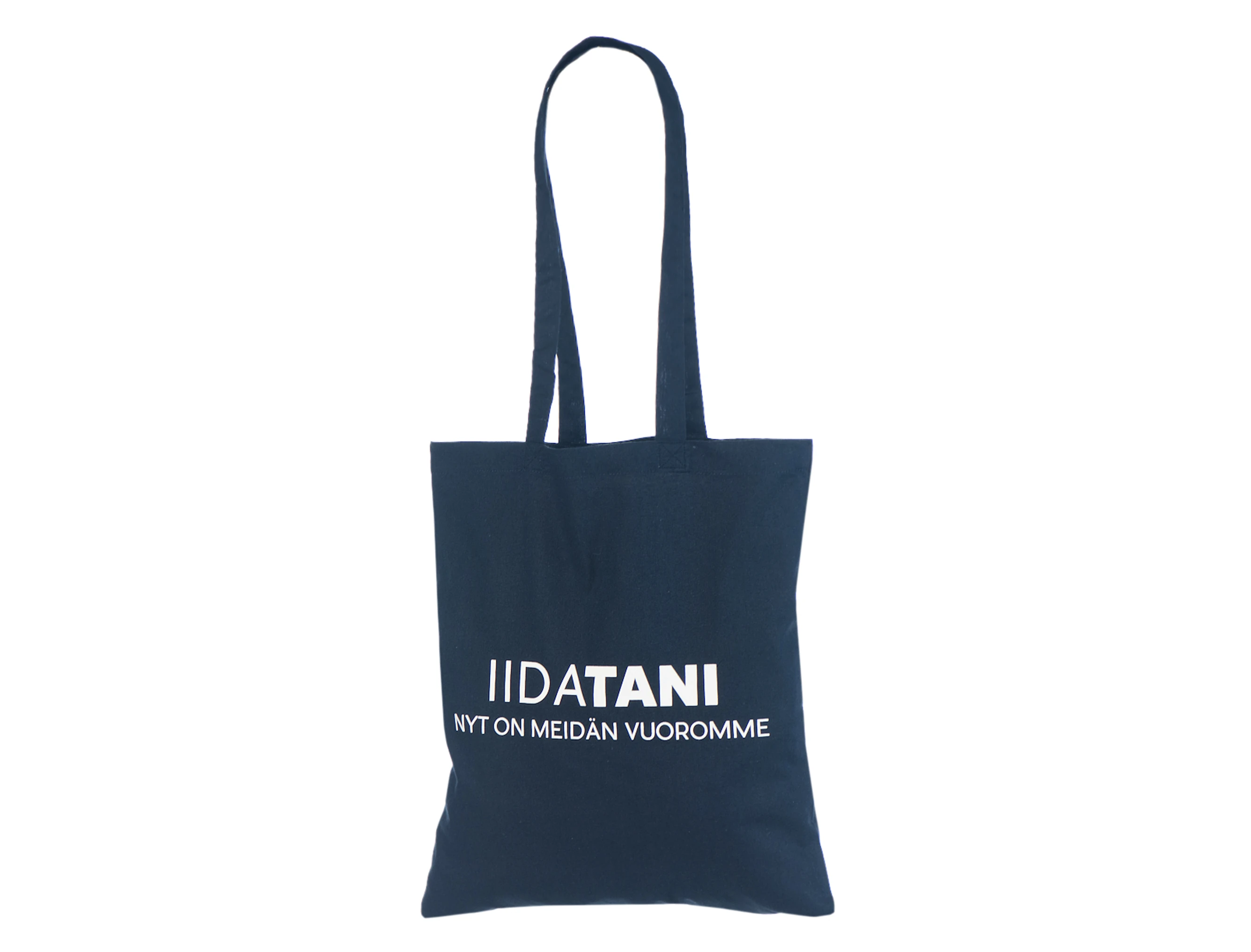 Sac bleu marine à longues anses avec le nom IIDATANI en blanc et une ligne de texte plus petite dessous.
