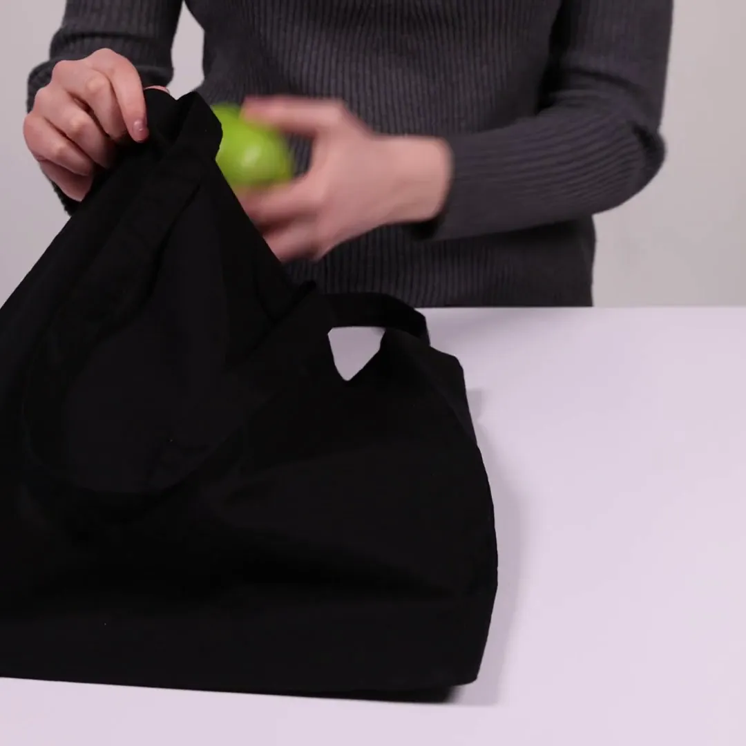 Medvilninis maišelis, 220 g/m², plokščias, juodas - Produkto vaizdo įrašo peržiūra